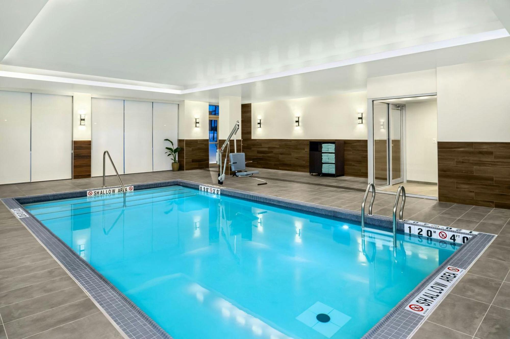 Fairfield By Marriott Inn & Suites Gravenhurst Muskoka Esterno foto