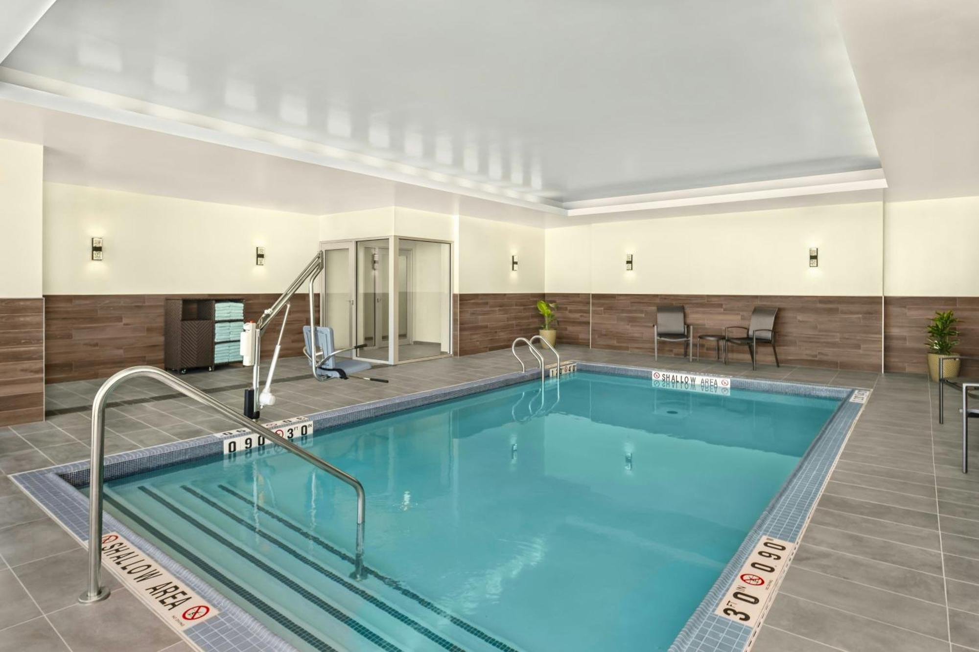 Fairfield By Marriott Inn & Suites Gravenhurst Muskoka Esterno foto